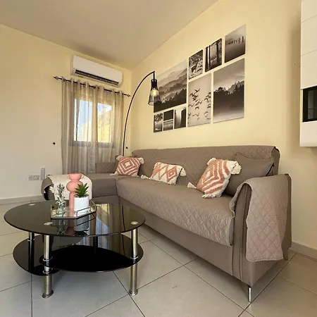 アパート Radiant 2bed Penthouse Mellieha!! By Homely *