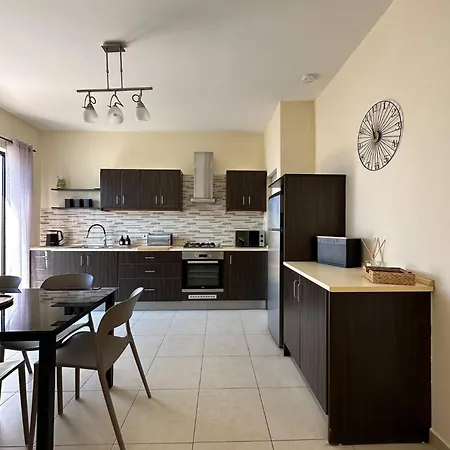 아파트 Radiant 2bed Penthouse Mellieha!! By Homely *